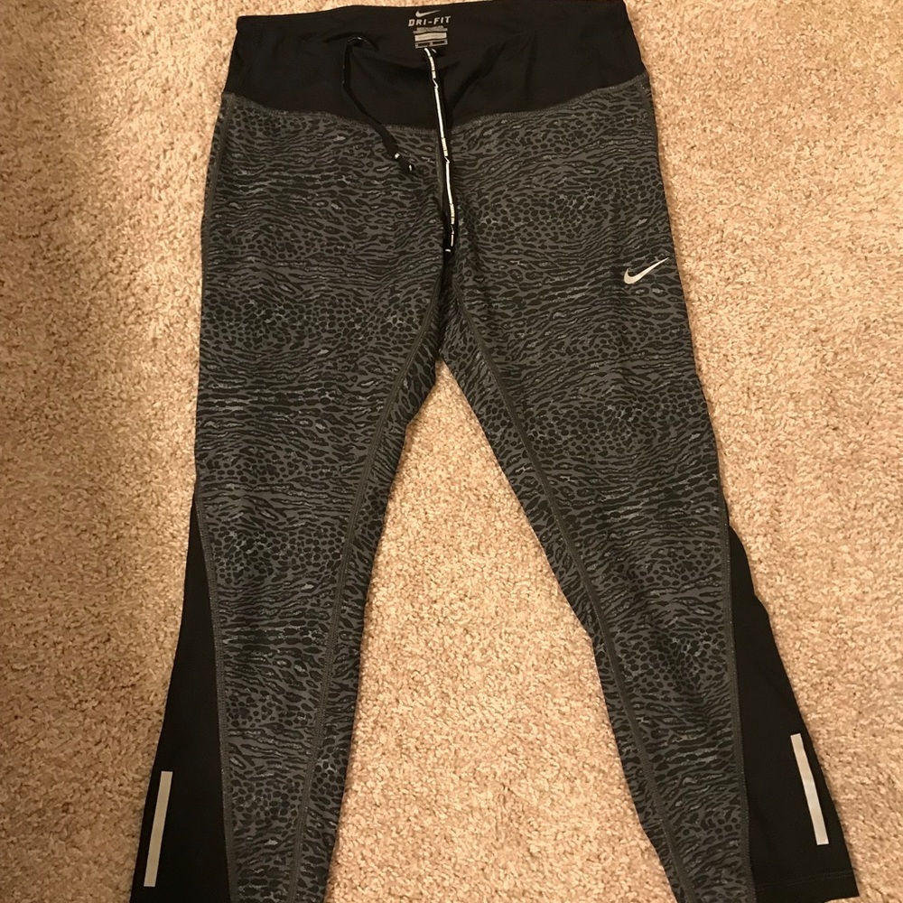 Nike Drifit Capri Leggings